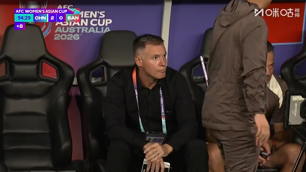 开云-身高1米7碾压1米5！中国女足2-0亚洲杯鱼腩，记者：踢的是啥？